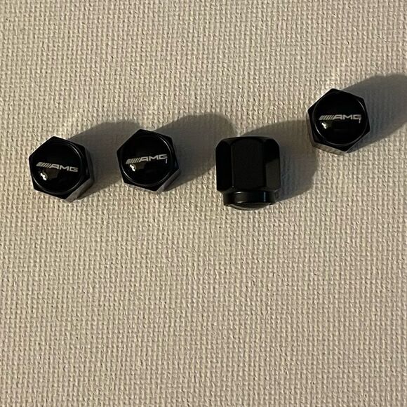 AMG Mercedes Benz Logo valve Stem caps in Black set of 4 NWT - Picture 3 of 4